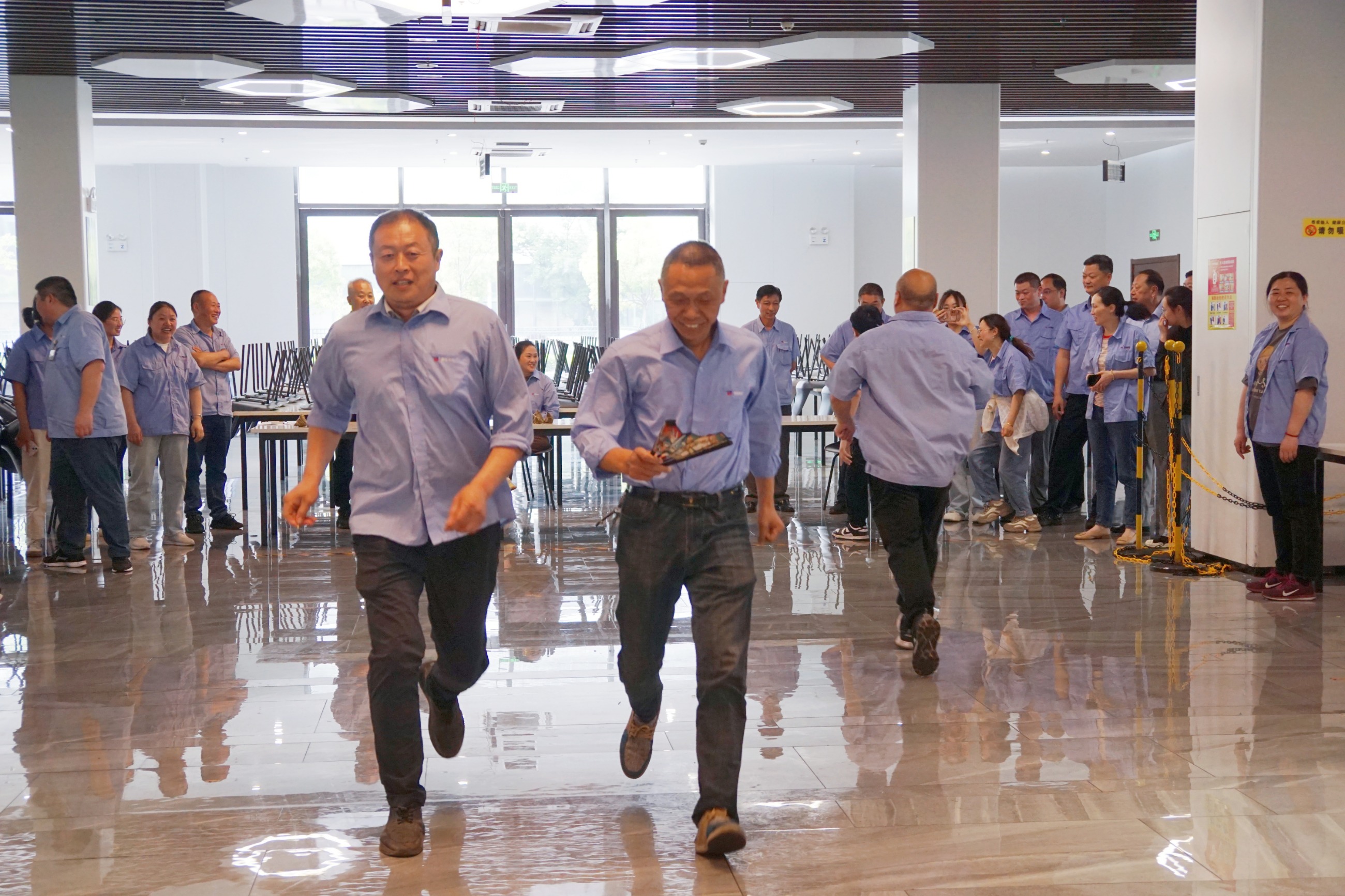 江蘇泰隆減速機(jī)股份有限公司 江蘇泰隆減速機(jī)股份有限公司